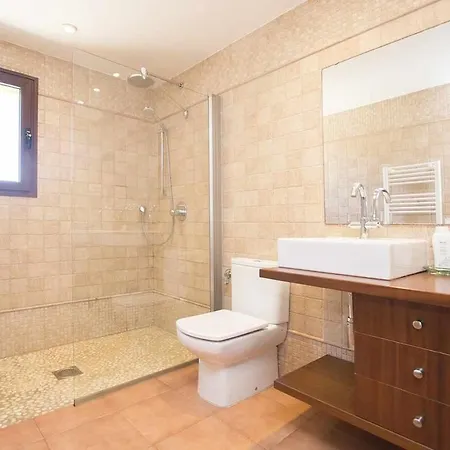 Yourhouse Vernissa Nou Villa *